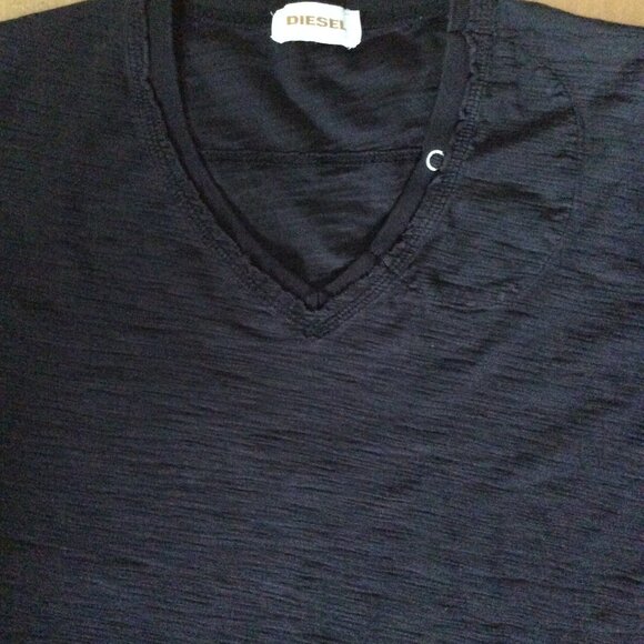 Diesel Men’s Black Textured V‑Neck T‑Shirt – Size S - Picture 2 of 5